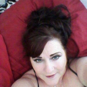 Meet your Posher, Connie